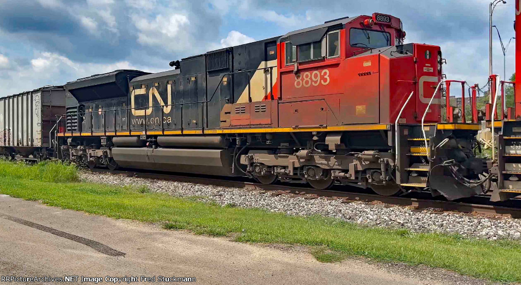 CN 8893